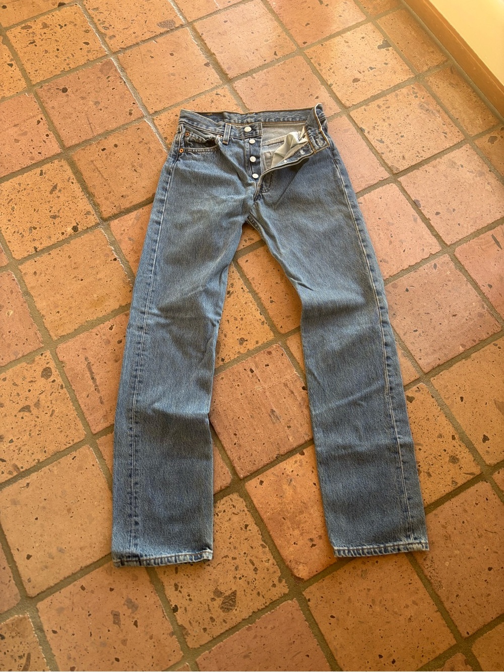 Vintage Levi’s 501 Button Fly Jeans size 28 x 32